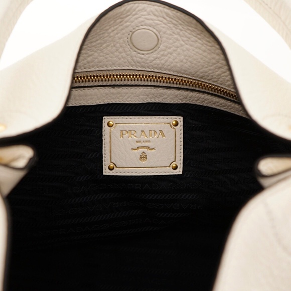 Prada Hobo Shoulder bag Embossed Logo Vitello Phenix White Leather New - Picture 6 of 6